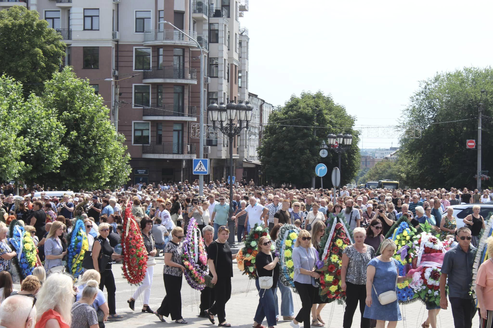 В Умані попрощалися із загиблим на війні ексмером Олександром Цебрієм - фото 2