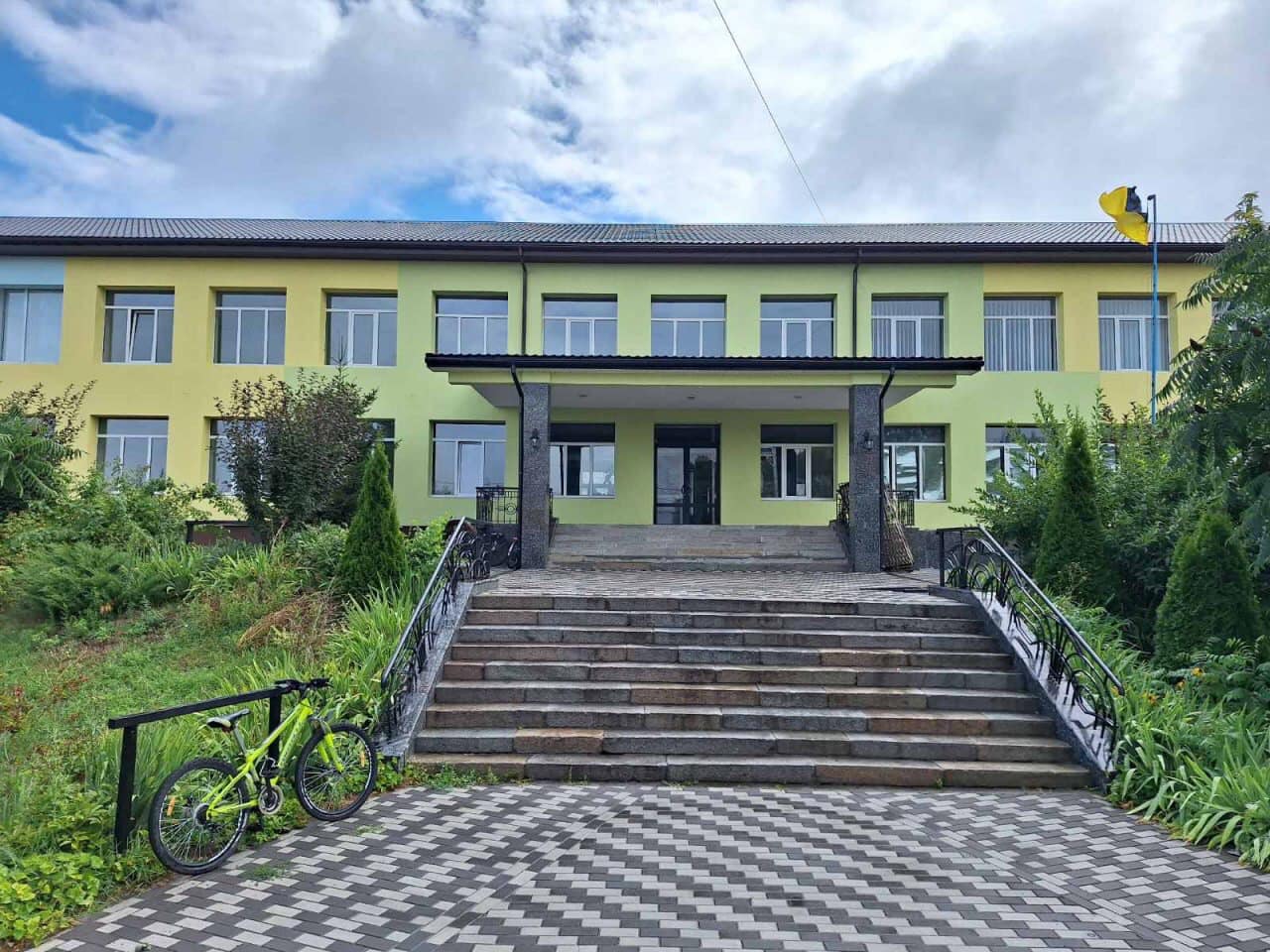 У Броварському районі на Київщині триває ремонт Красилівського ліцею