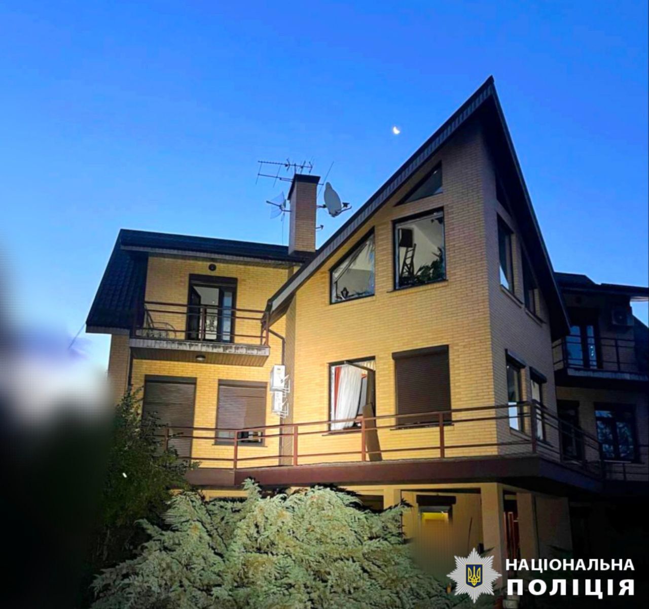 В Київській області пошкоджено 13 будинків внаслідок ворожої атаки - фото 2