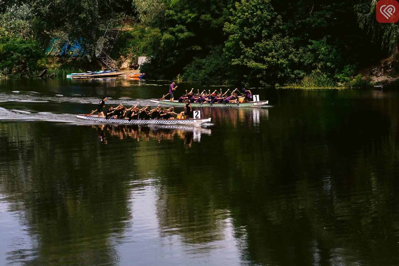 На Київщині відбувся відкритий чемпіонат з веслування на човнах «Дракон»