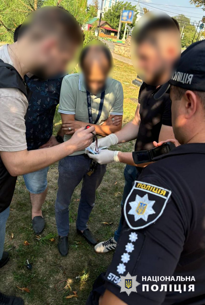 На Черкащині затримали посадовця за вимагання грошей з підприємця