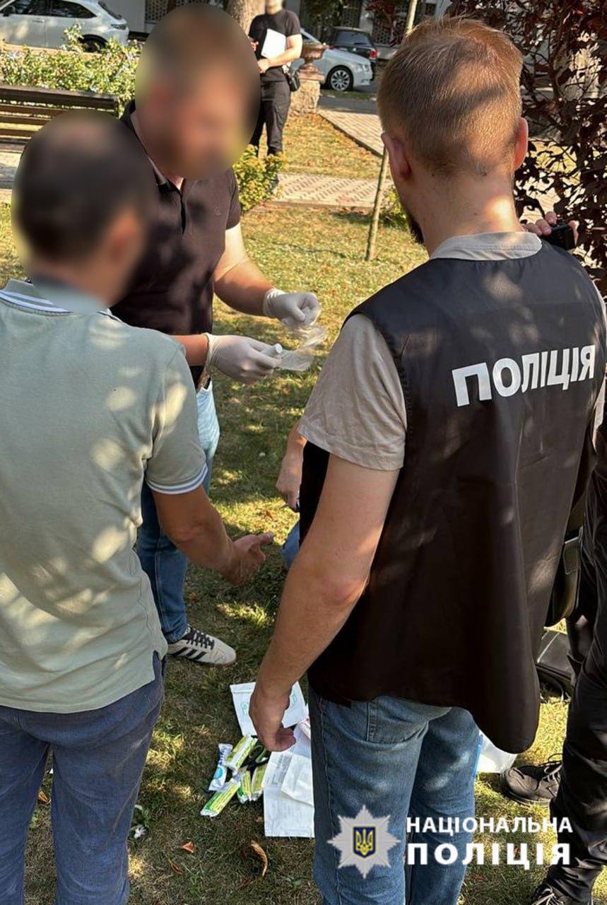 На Черкащині затримали посадовця за вимагання грошей з підприємця - фото 2