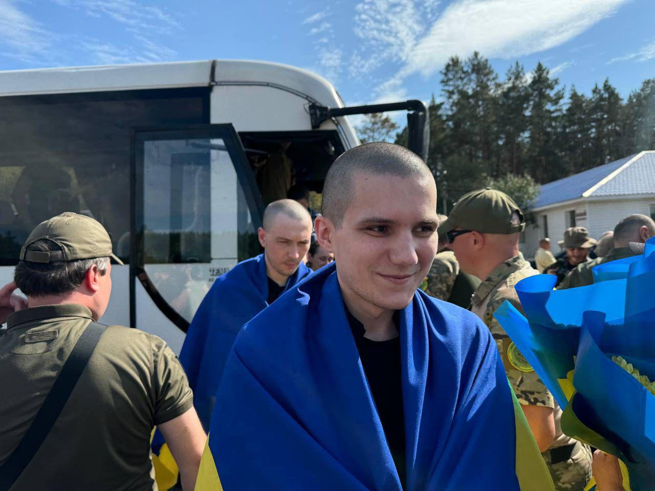 З російського полону повернули ще 49 українців та українок - фото 6