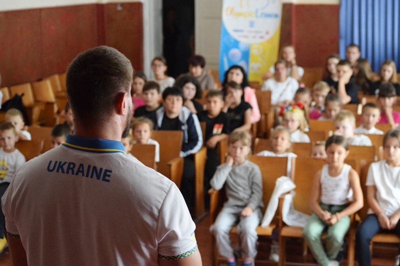 На Черкащині школярі зустрілися з призерами паралімпіад - фото 2