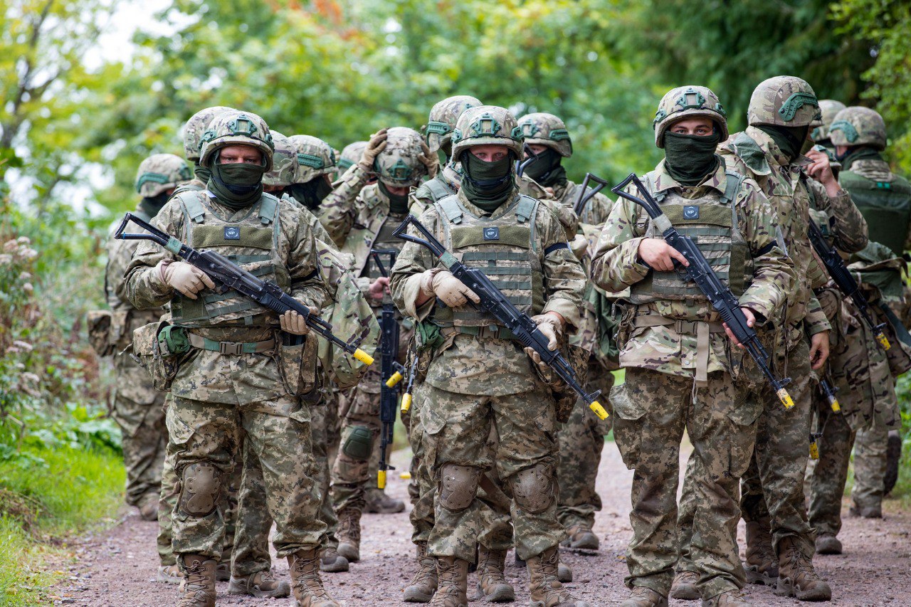 Показали, як в Англії тренують українських новобранців. Фото - фото 5