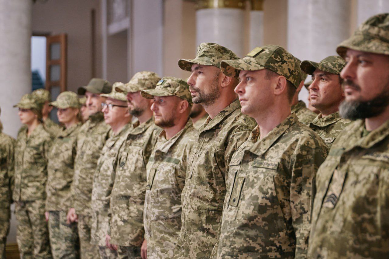 Захисників неба Черкащини відзначили державними нагородами