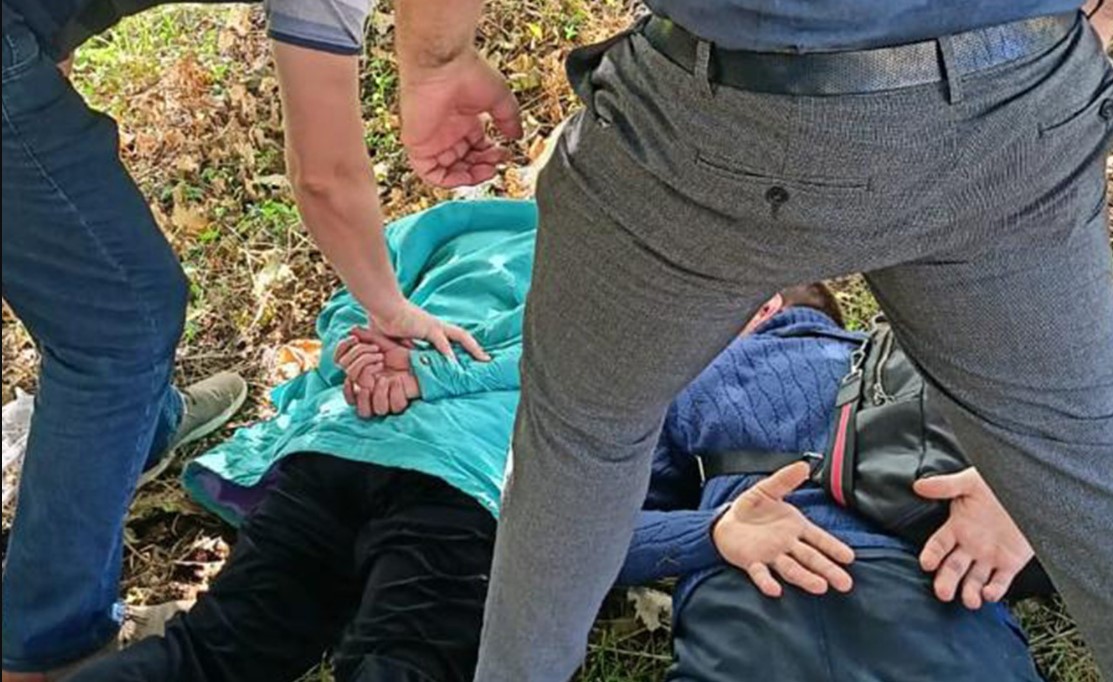 Сімейна пара шпигувала за ЗСУ, інформацію передавала родину в Росії
