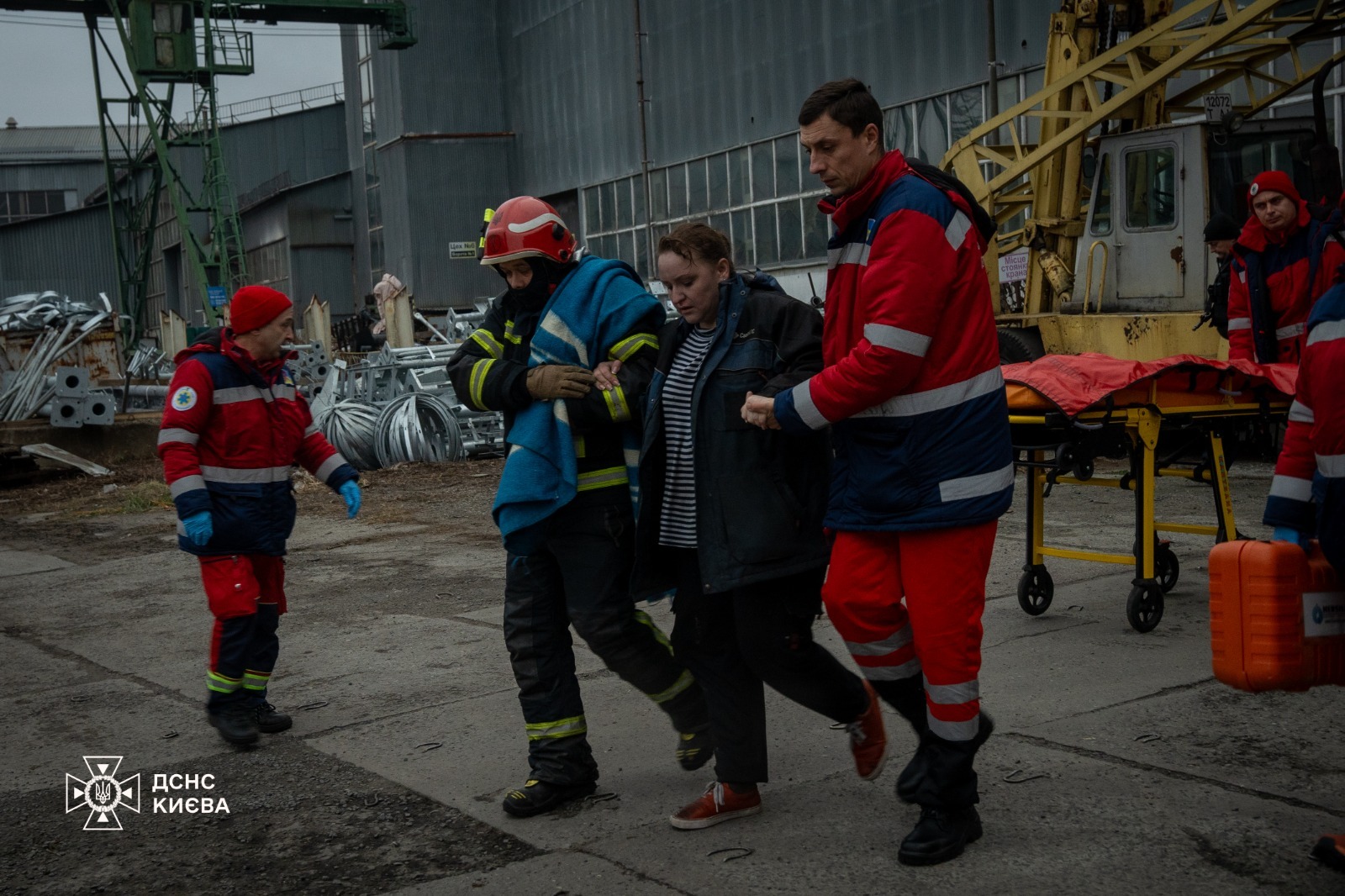 В столиці горіла офісна будівля. Постраждала одна людина