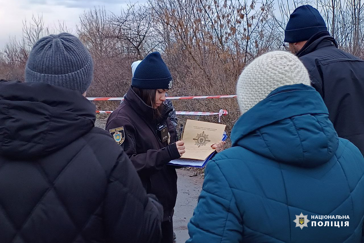 На Черкащині жінка народила дитину, запхала малюка у пакет та викинула у сміттєвий бак - фото 3