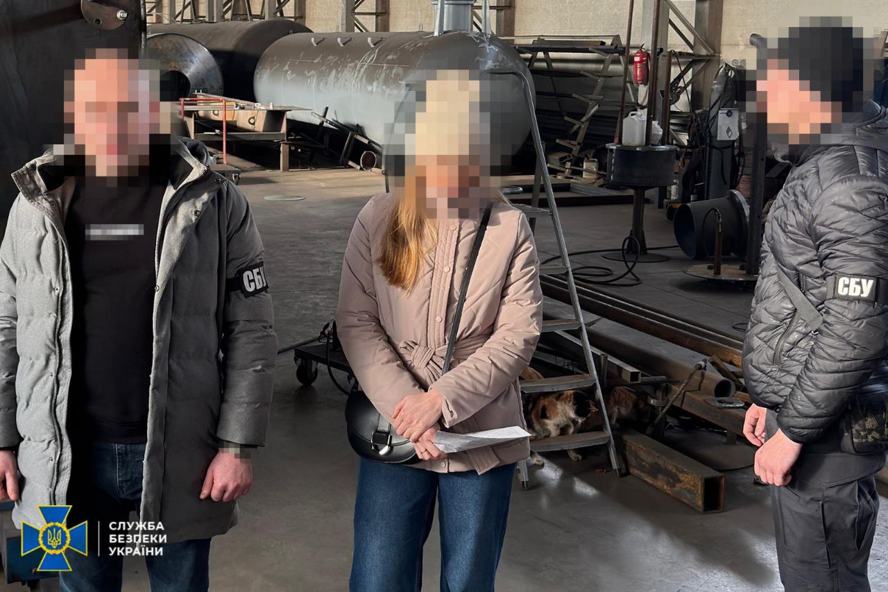 СБУ затримала посадовців українського холдингу, які допомагали рф обходити санкції - фото 2