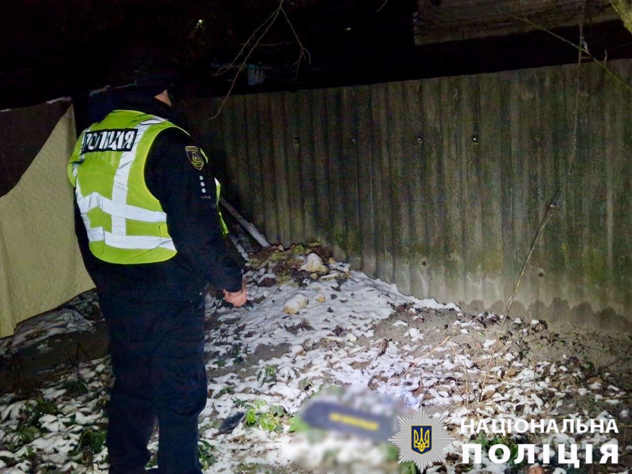 На Київщині під час ворожої атаки пошкоджено будинки, медичний заклад та авто