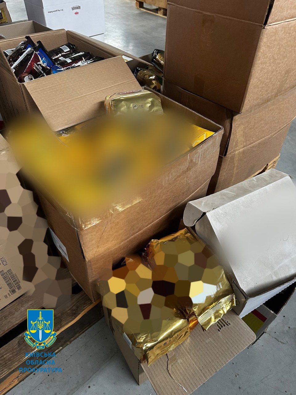 На Київщині виявили підпільний цех, де виробляли каву від «світових брендів» - фото 3