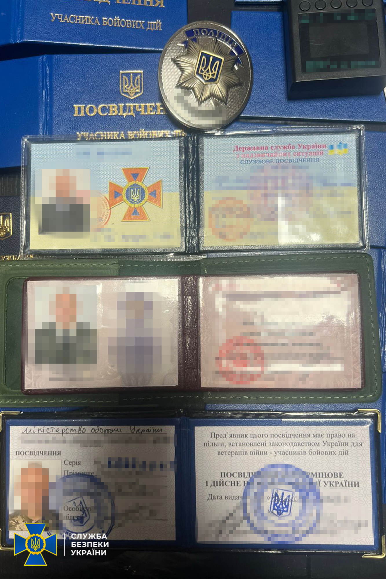 На Київщині викрили підпільні типографії де друкували фальшиві документи для «ухилянтів» - фото 2