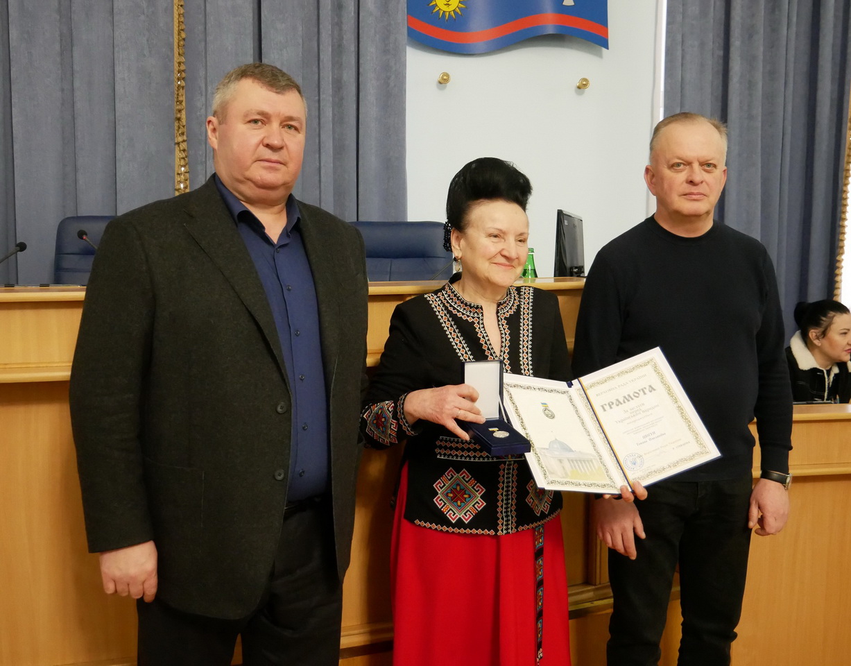 Вінничан нагородили Грамотами Верховної Ради та почесними відзнаками - фото 7