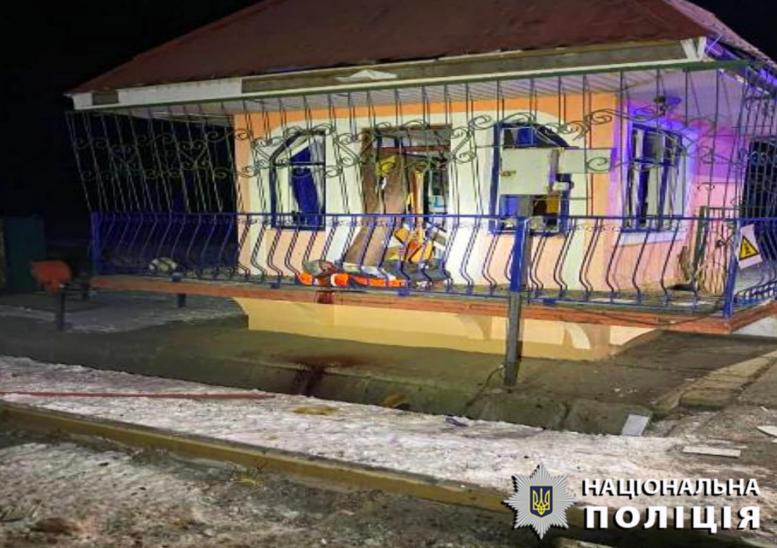 Київщина ліквідує наслідки нічної атаки ворожих БпЛА - фото 2