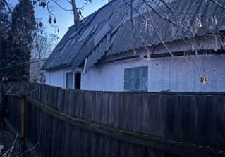 Унаслідок ворожої атаки в Обухівському районі травмовано жінку - фото 5
