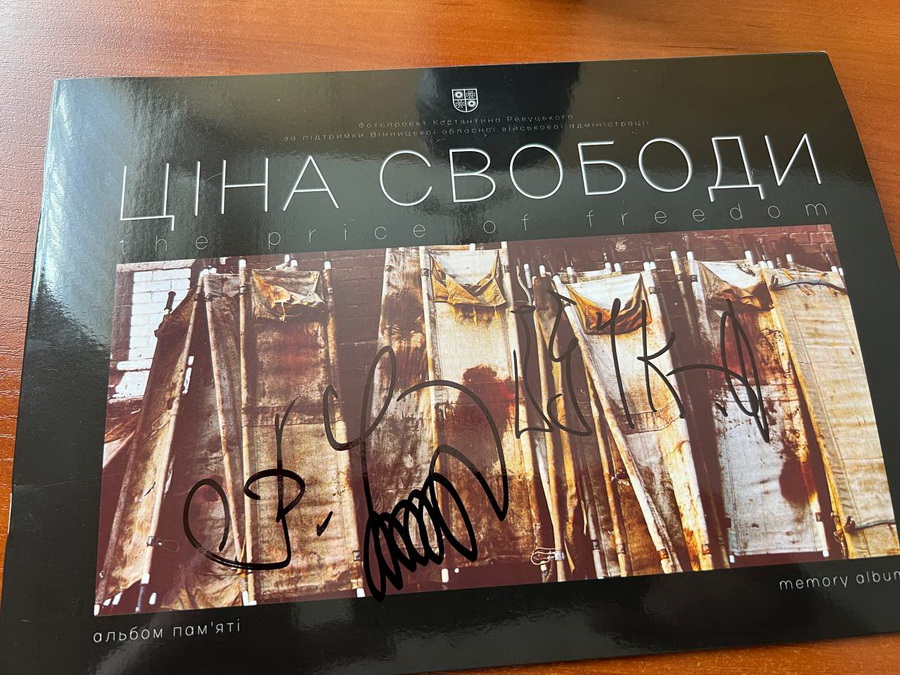Абсолютний чемпіон світу боксер Олександр Усик у Вінниці - фото 3
