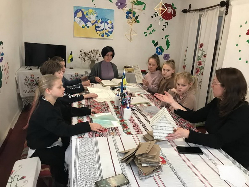 На Вінниччині відновили столітню хату-мазанку й перетворили її на культурний осередок