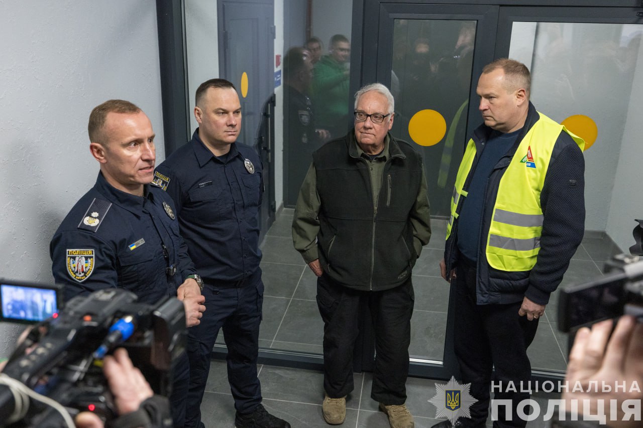 У Бородянці відкрили відділення поліції за підтримки Говарда Баффета