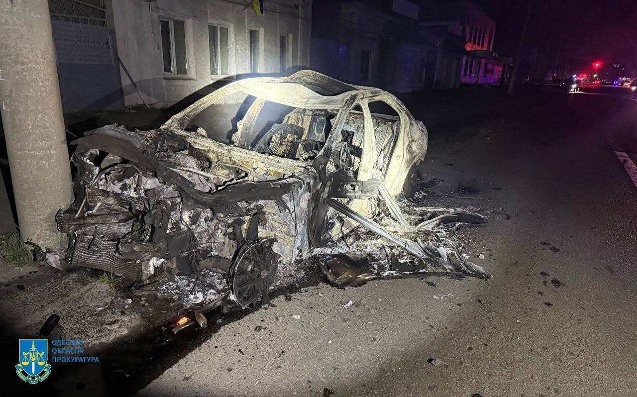 В Одесі виникли пожежі через атаку дронів, поранені люди - фото 2