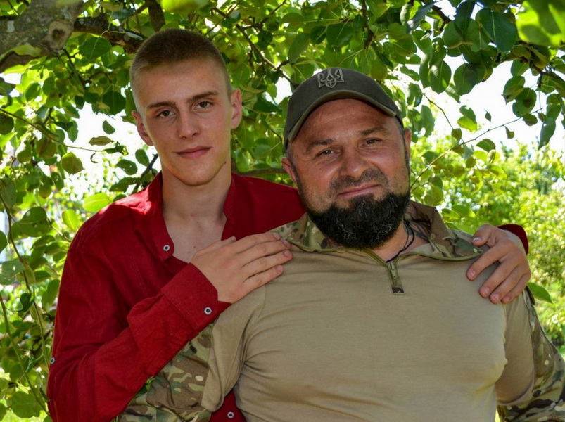 Розмінував десятки гектарів землі: в громаді Вінниччині згадують сапера з позивним «Борода» - фото 3