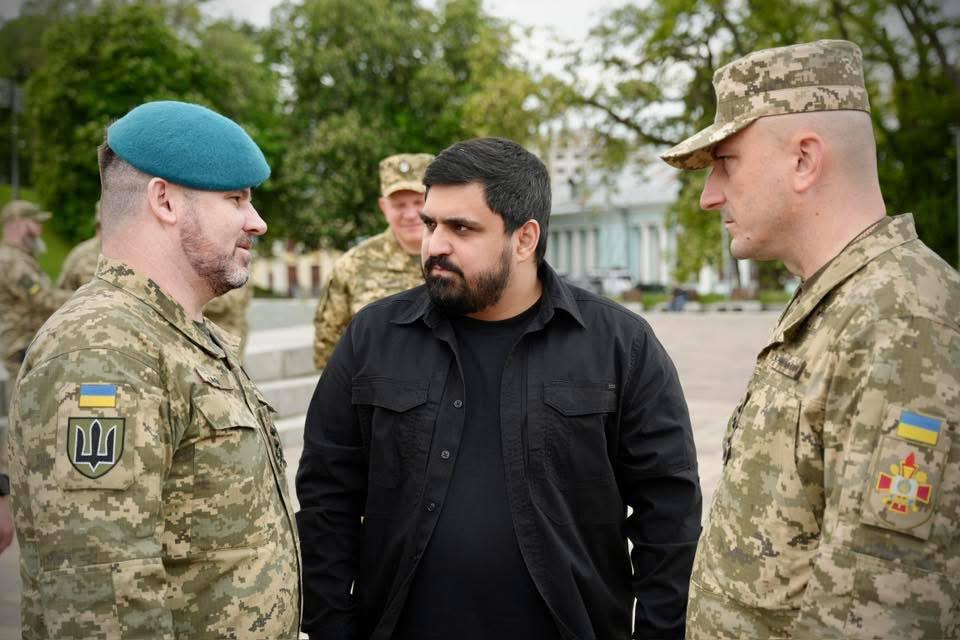 У Києві на Алеї захисників України відкрили пам’ятний знак «Морська піхота» - фото 6