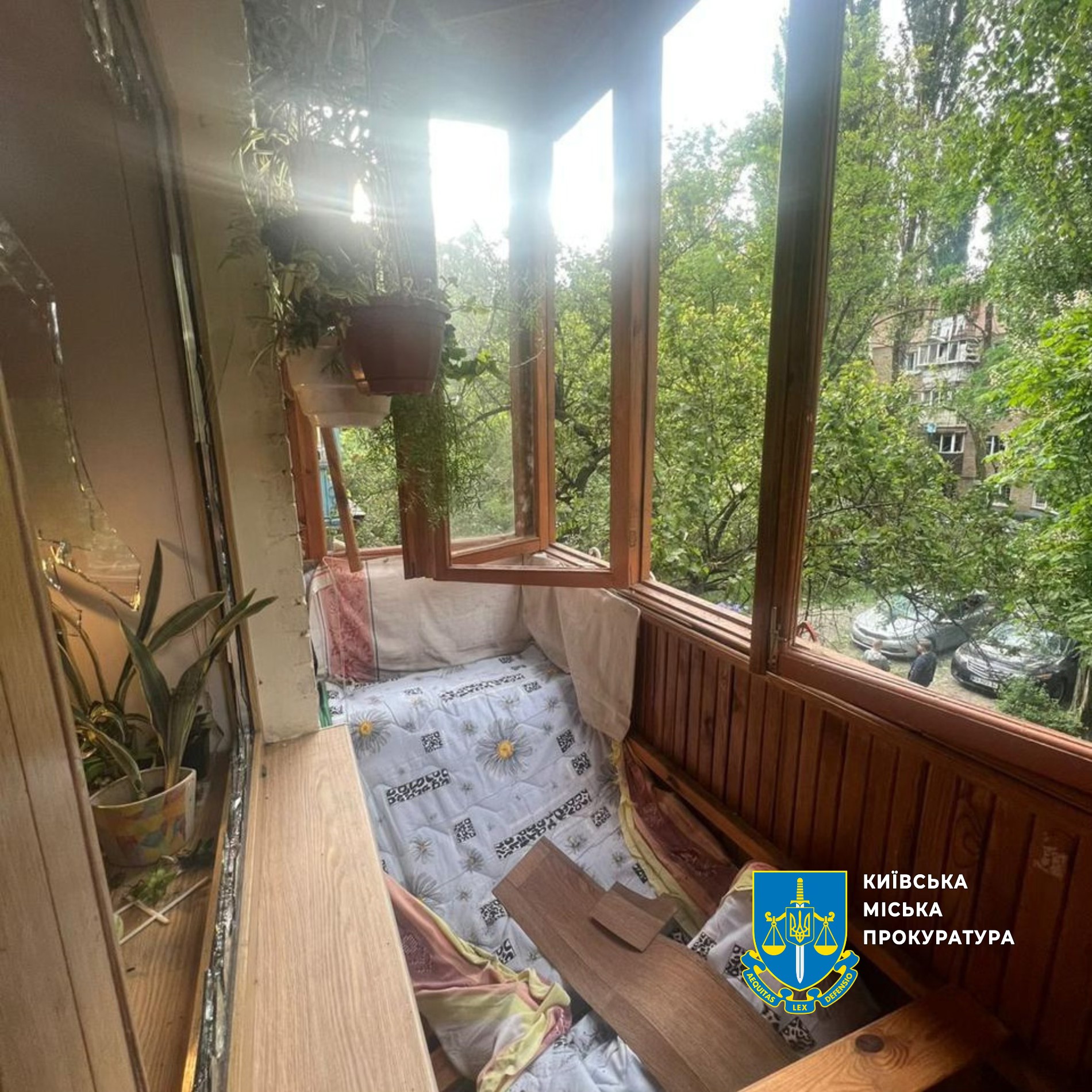 Правоохоронці розпочали розслідування за фактами вчинення воєнних злочинів у Києві - фото 2
