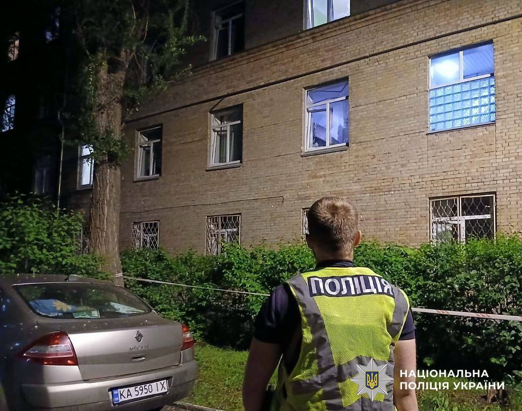 Цієї ночі ворог атакував Київ ракетами та дронами - фото 6