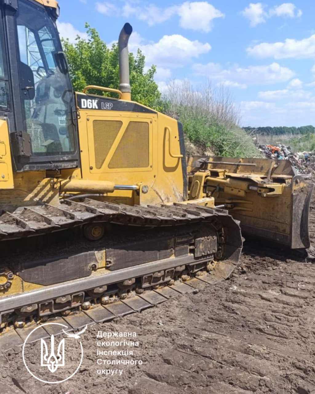 В селі на Київщині виявили незаконне захоронення відходів - фото 2