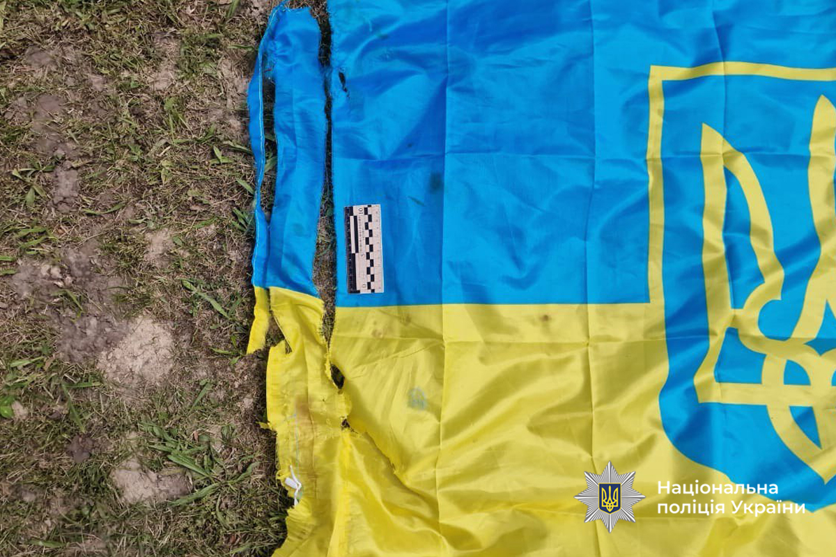 На Черкащині невідомі пошкодили могилу захисника України