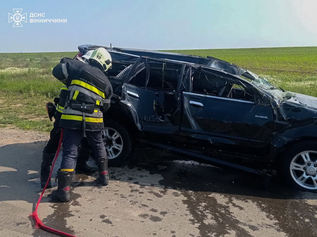 Авто злетіло з мосту в річку на Вінниччині: загинули чоловік і жінка