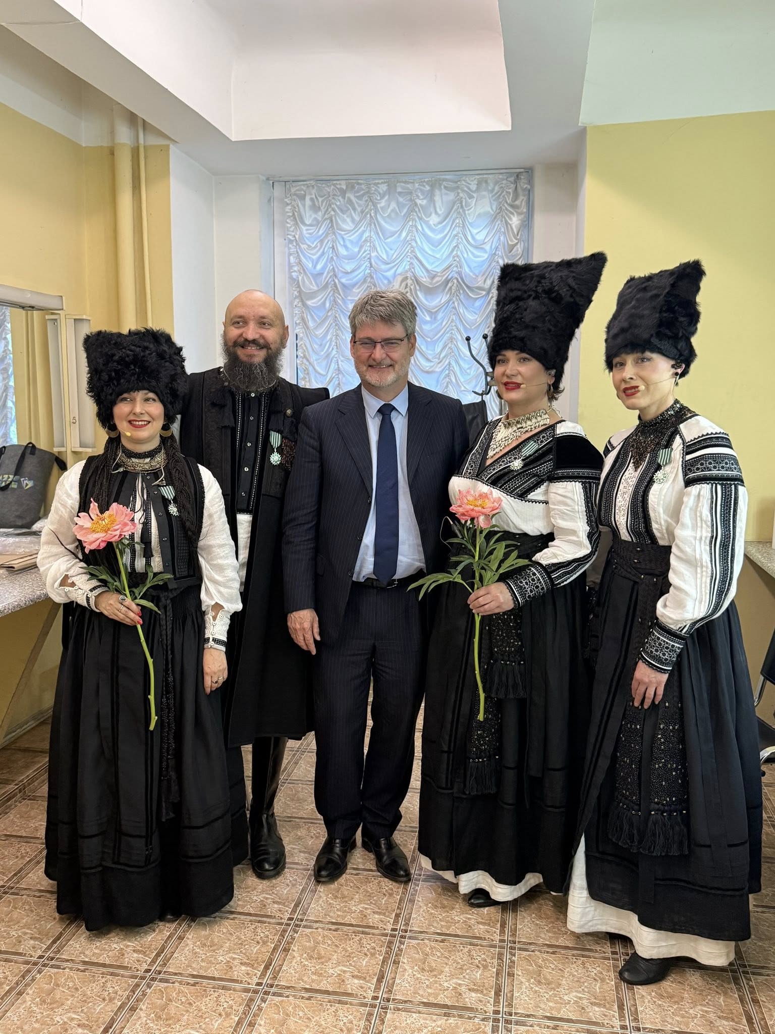DakhaBrakha отримали Орден мистецтв і літератури Франції - фото 2