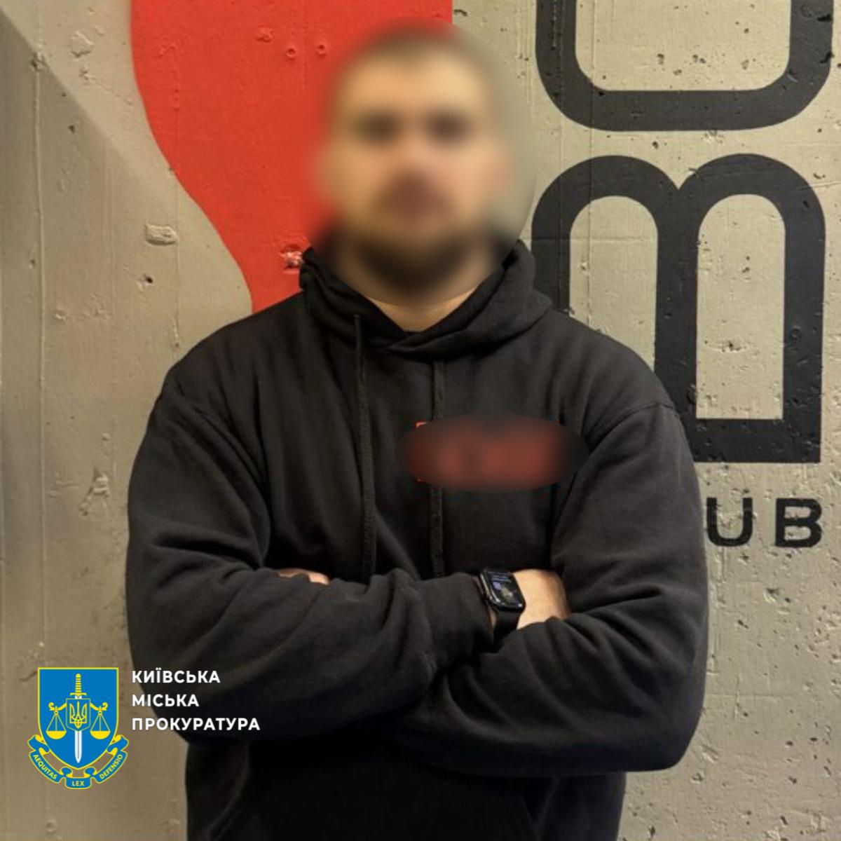Під час комендантської години у Києві нетверезий молодик вдарив нацгвардійця на блокпосту