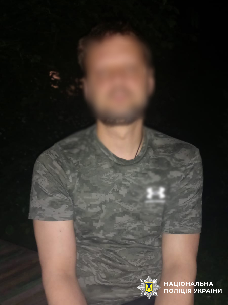Киянину загрожує до 15 років в’язниці за розбійний напад на військового