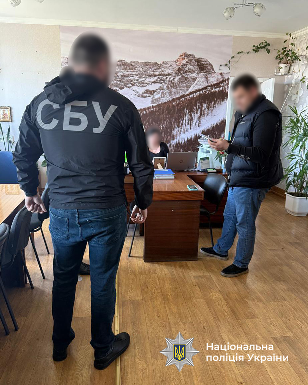Нацполіція та СБУ викрили на Черкащині медиків ВЛК, які «заробляли» на підробленні документів для військовозобов’язаних