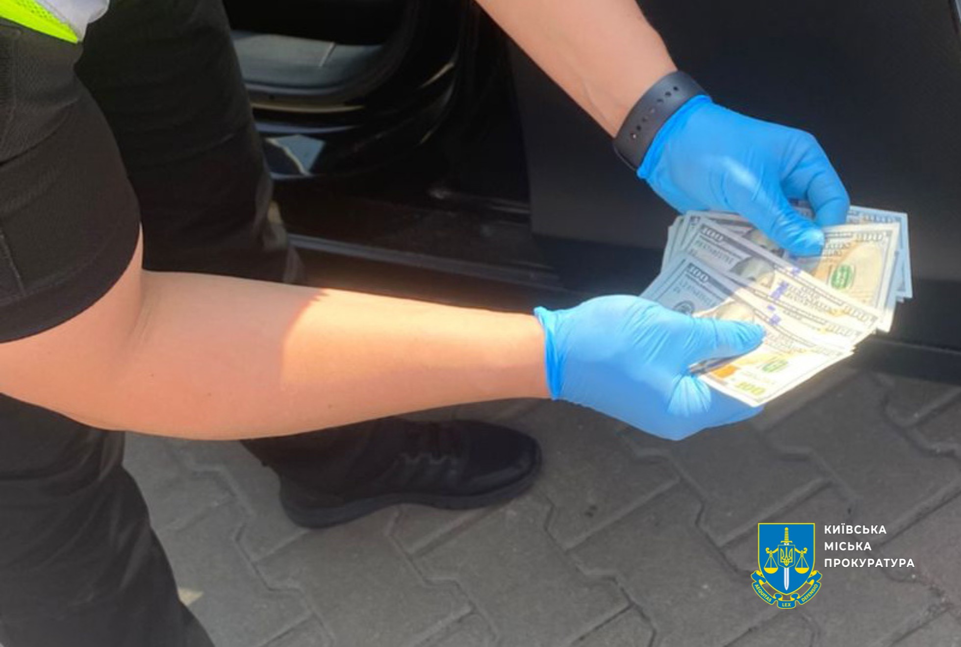 Двоє киян обіцяли військовозобов’язаним допомогу в перетині кордону зі Словаччиною за 13 тис. євро