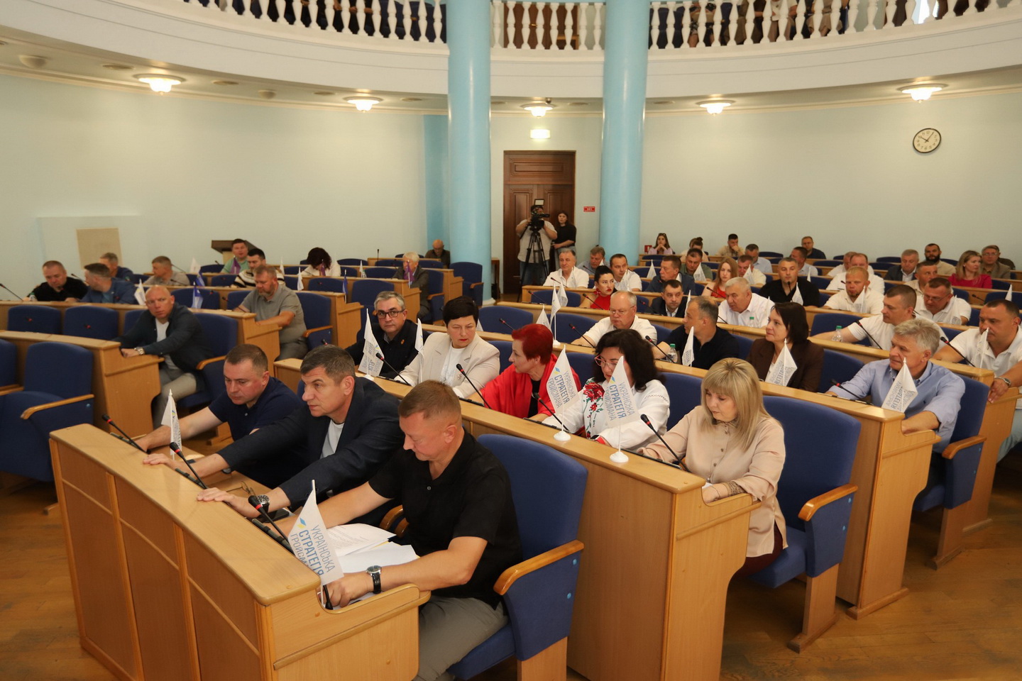 На сесії обласної ради підтримали військових - фото 3