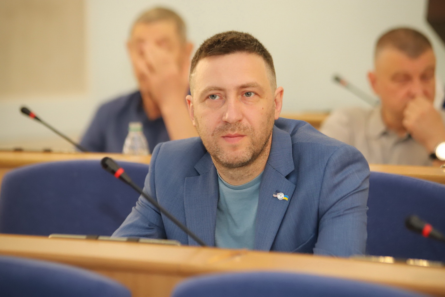 На сесії обласної ради підтримали військових - фото 19