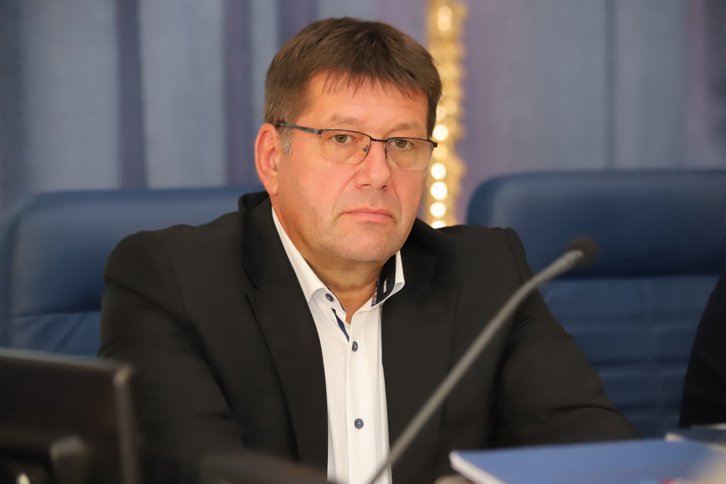 На сесії обласної ради підтримали військових - фото 21