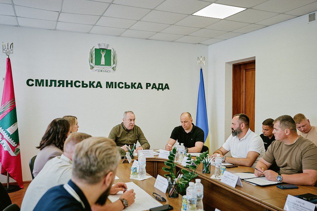 Після ворожого обстрілу у Смілі 13 постраждалих - фото 3