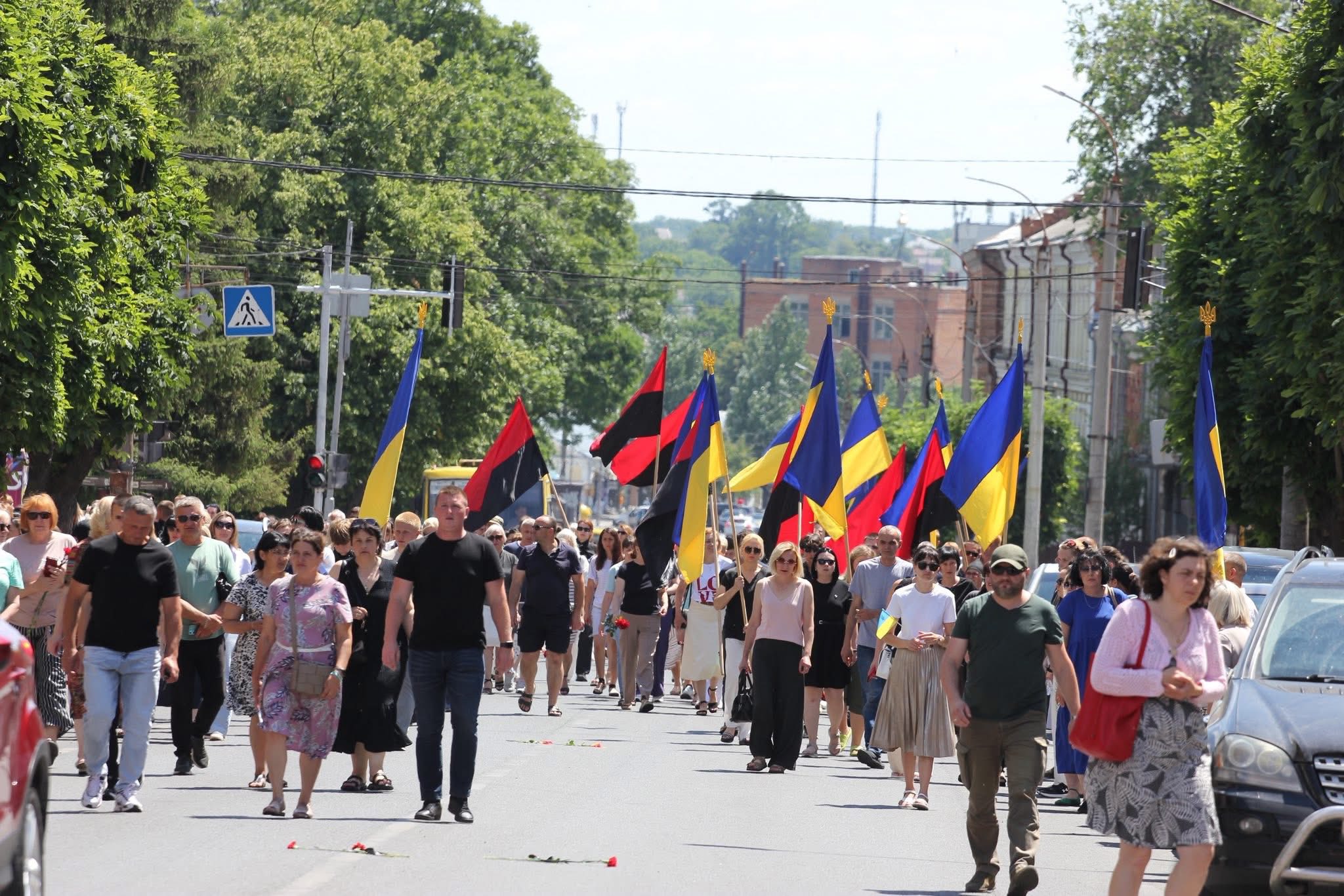 В Умані провели в останню путь комбрига 110-ої ОМБр - фото 4