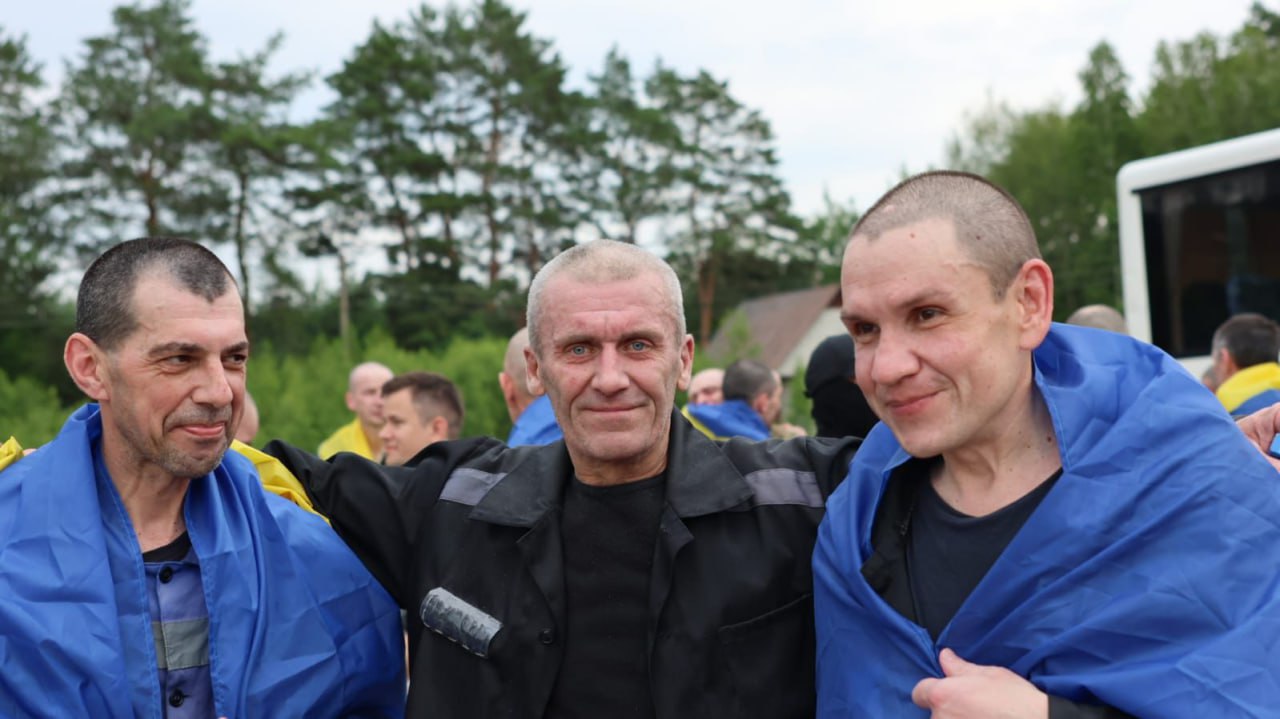 Обмін полоненими: переважна більшість звільнених сьогодні була в полоні РФ понад 3 роки - фото 2