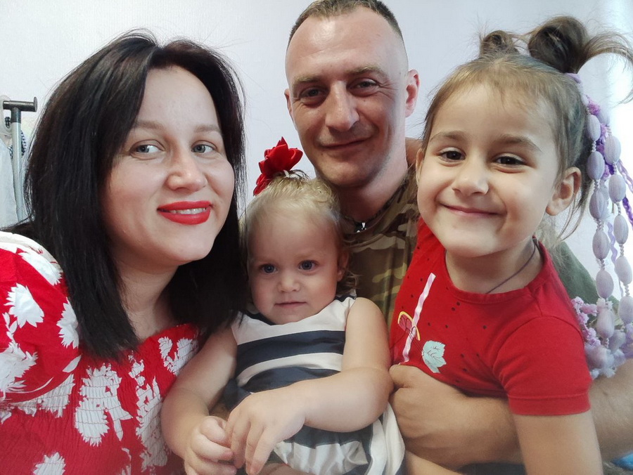 «Я не боюсь загинути за Україну і за свою сім'ю»: історія воїна з Вінниччини, у якого залишились дві маленькі донечки - фото 7