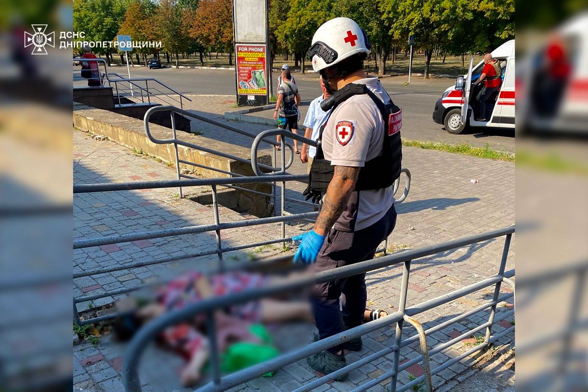 Артилерія РФ обстріляла Нікополь: загинула жінка