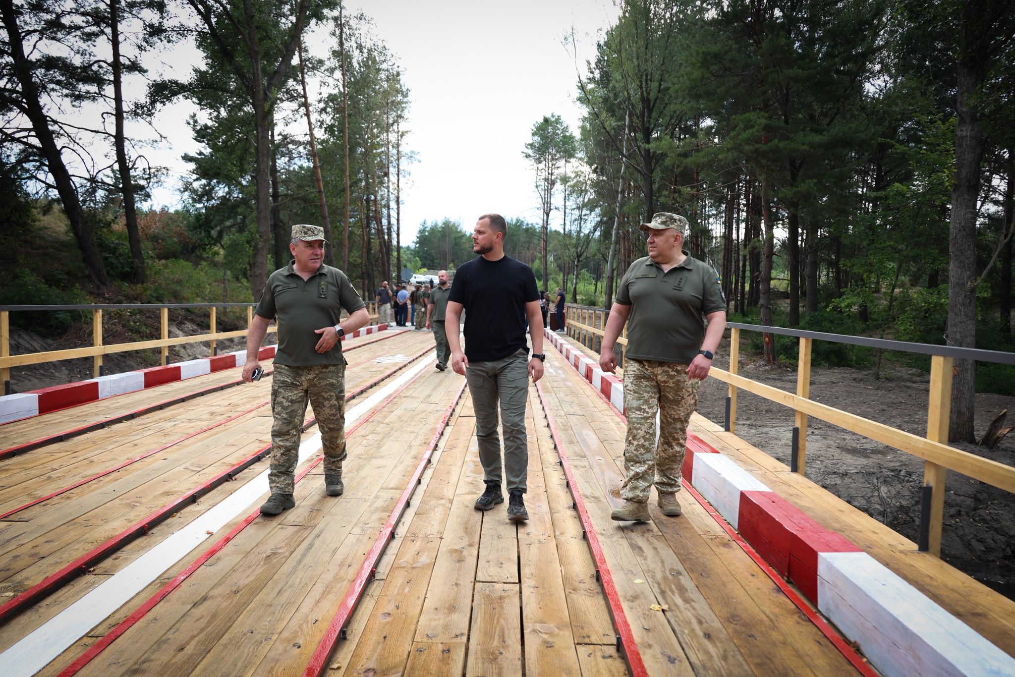 На Київщині у Лебедівці відкрили тимчасову переправу на час ремонту мосту - фото 2
