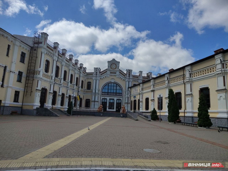 «Корабель, що пливе у залізну гавань»: що спільне з Ейфелевою вежею має козятинський вокзал - фото 12