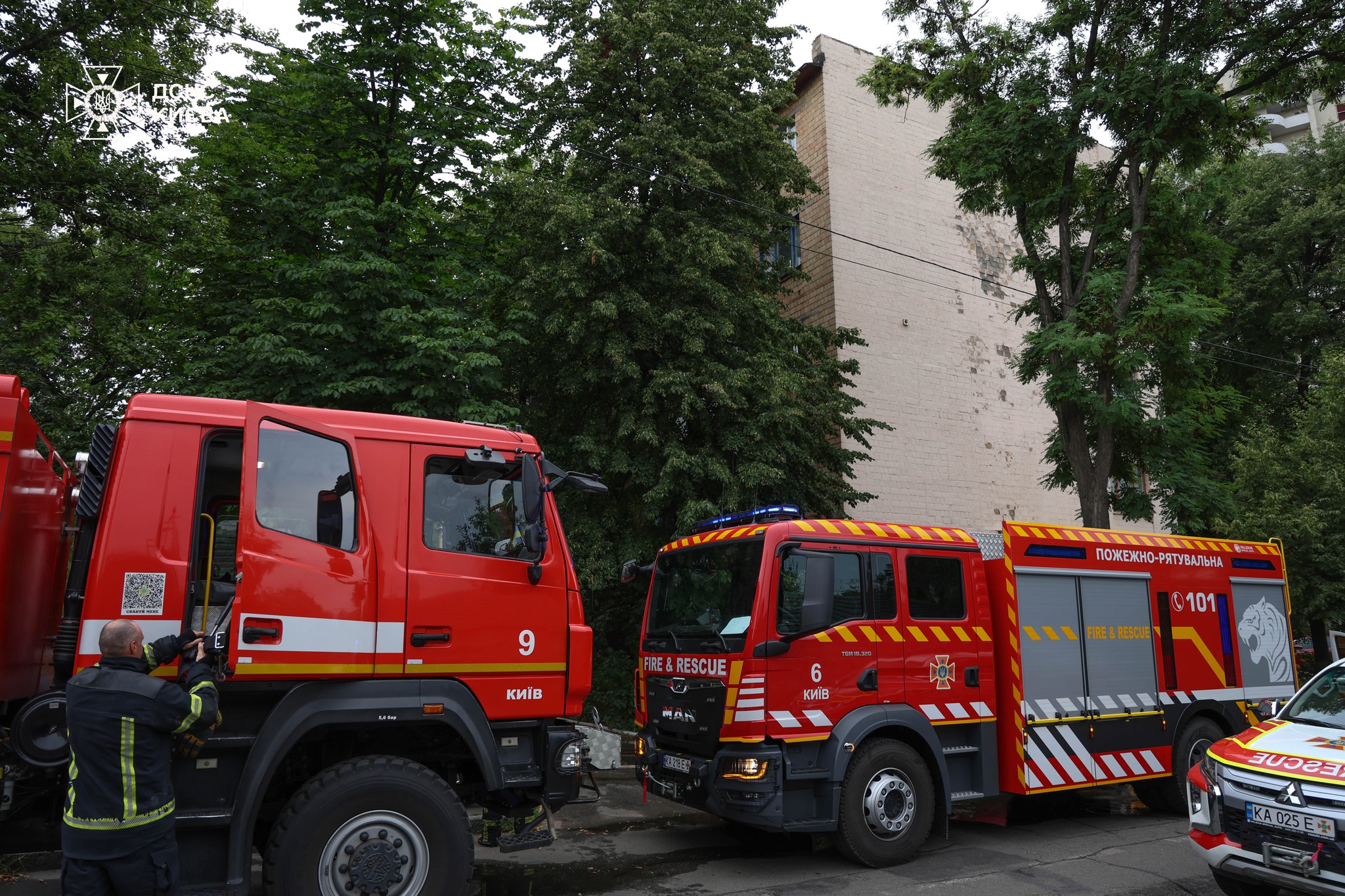 У Києві рятувальники ліквідування загоряння у квартирі