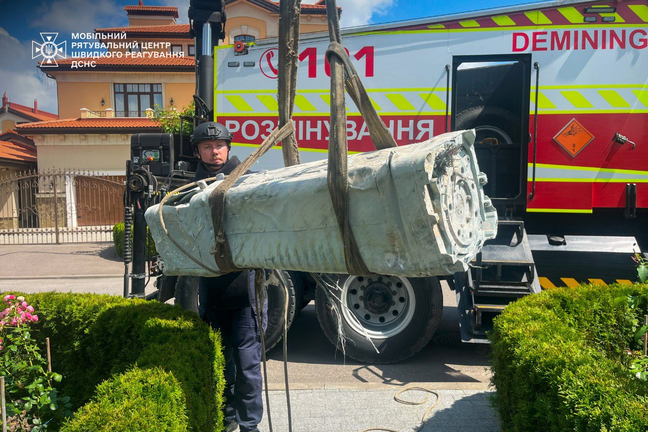 У Києві сапери ліквідували бойову частину збитої російської ракети - фото 2