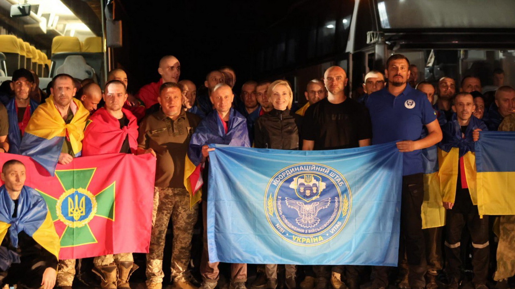 Відбувся новий етап обміну полоненими: Україна повернула додому своїх захисників