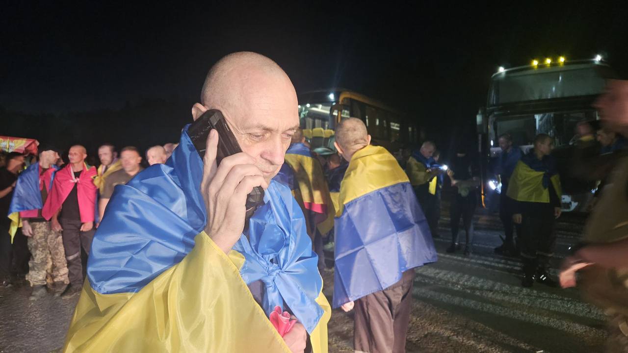 Україна та РФ провели новий обмін полоненими: додому повернулися важкопоранені та важкохворі українські воїни - фото 2